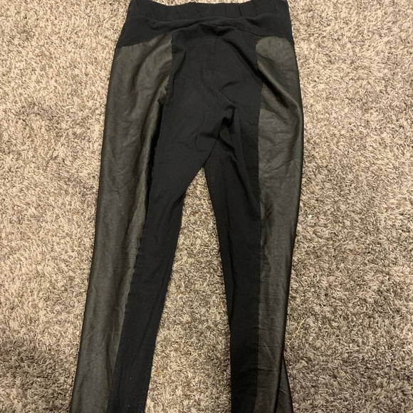 Old Navy Pants - Women’s Ild Navy Leggings